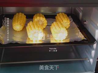 蜜汁烤玉米棒的做法步骤:4