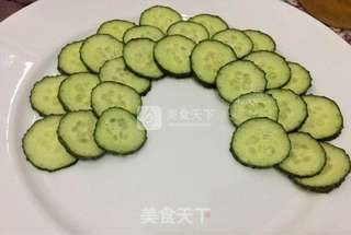 孔雀开屏~凉拌黄瓜片的做法步骤:2