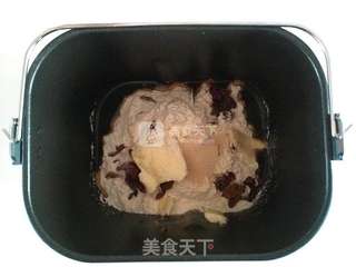 葡萄干软欧包的做法步骤:2