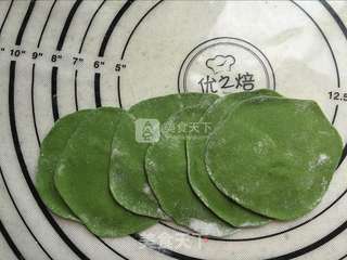 彩色菠菜饺子的做法步骤:9