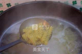 中式意大利面的做法步骤：2