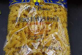 中式意大利面的做法步骤：1