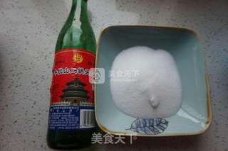 自制爆油咸鸭蛋的做法步骤:2