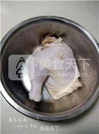 腐乳炸鸡的做法步骤:2