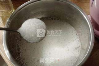 电饭煲蛋糕，美味不减分。的做法步骤：4