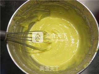 蔓越莓皇冠戚风蛋糕的做法步骤:8