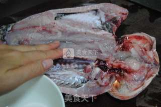 酸辣烤鱼的做法步骤:2