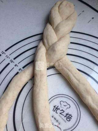 花环面包的做法步骤：4