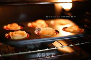 玫瑰酥皮卷的做法步骤:8