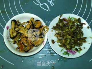 香菇木耳淡菜汤的做法步骤:6