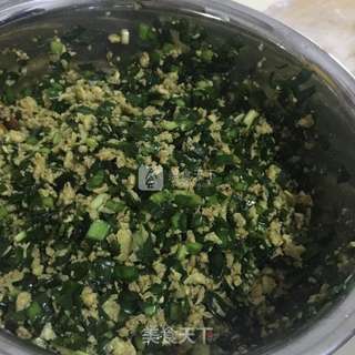 鲜香韭菜鸡蛋包的做法步骤:12