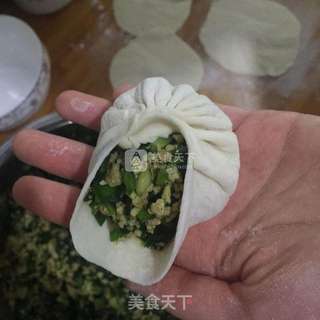 鲜香韭菜鸡蛋包的做法步骤:15