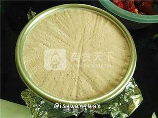 6寸草莓慕斯蛋糕的做法步骤:10