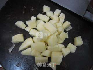 土豆腊肠焖饭的做法步骤:5