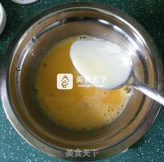 香蕉吉士蛋挞的做法步骤:4