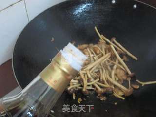 茶树菇炒鸡肉的做法步骤:9