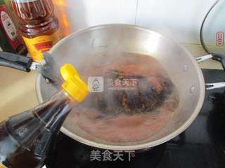 葱烧鲫鱼的做法步骤:11