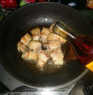 可乐红烧肉的做法步骤:7