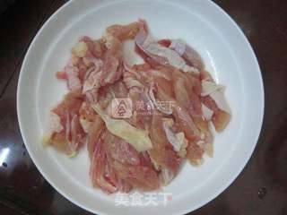 茶树菇炒鸡肉的做法步骤:3