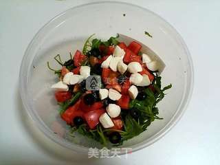 马苏里拉蔬菜沙拉的做法步骤:6