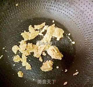 咸蛋黄凉拌黄瓜！的做法步骤：4