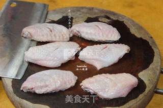 酱香鸡翅的做法步骤：2