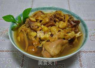 黄花菜板栗煲鸡汤的做法步骤:7