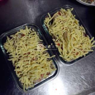 焗饭-瑶宝海鲜焗饭的做法步骤:6