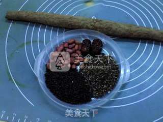 美容黑麦山药糊的做法步骤：1