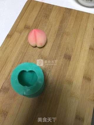 白巧克力寿桃的做法步骤:21