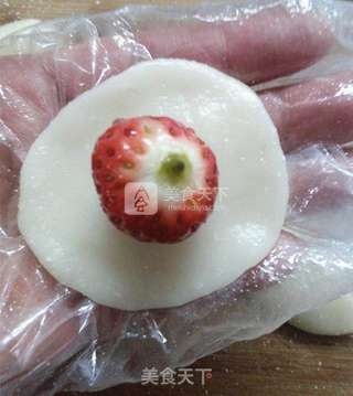 草莓大福的做法步骤:12