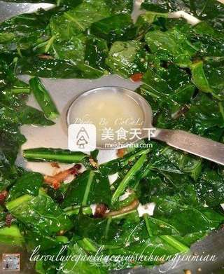 CoCoLc的私菜食谱经－－腊肉绿叶甘蓝菜意式黄金面  【传统的意式面】新鲜尝的做法步骤：8