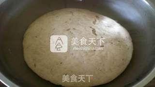 全麦芝麻酱面包的做法步骤:2
