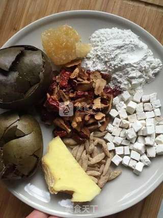 秋梨膏的做法步骤:2
