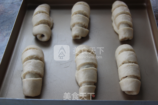 红豆面包卷的做法步骤:7