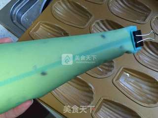 百香果玛德琳蛋糕的做法步骤：11
