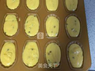 百香果玛德琳蛋糕的做法步骤：13