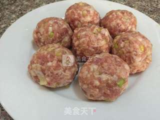 红烧狮子头的做法步骤:3