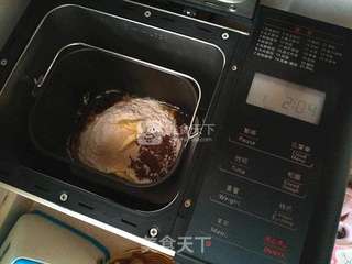 桂圆亚麻籽软欧包的做法步骤：1