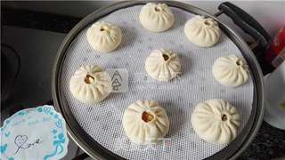 卷心菜虾米鲜内小包子的做法步骤：5