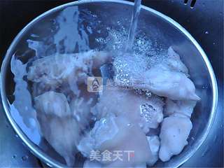 玉米炖猪蹄儿的做法步骤:2
