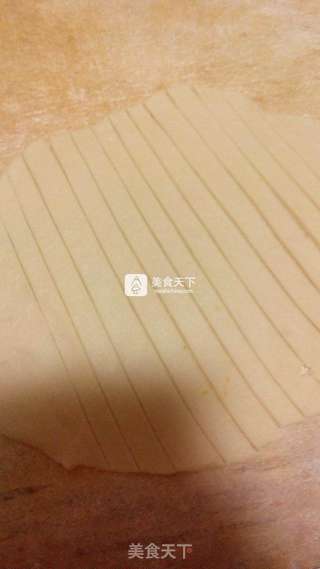 网格双果派的做法步骤：18