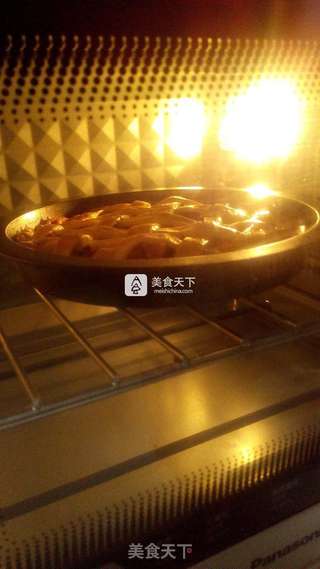 网格双果派的做法步骤：27