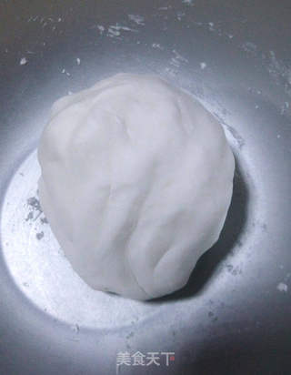 三鲜水晶金鱼蒸饺的做法步骤:2