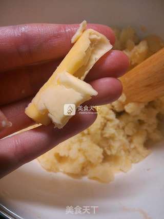 焗烤土豆泥的做法步骤:4
