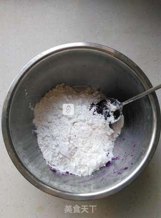豆沙紫薯糯米饼的做法步骤:3