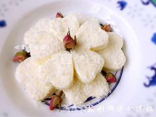花形椰香奶冻糕的做法步骤:9