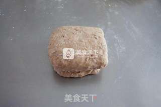 红枣核桃软欧包的做法步骤:6