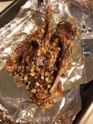 黑椒蒜香烤羊排的做法步骤:6