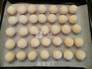 全蛋椰蓉球的做法步骤:9
